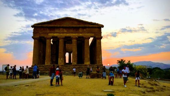 Tour al tramonto della Valle dei Templi con ingresso salta fila