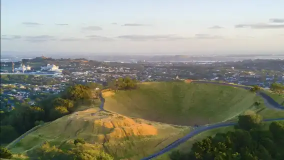 ทัวร์ 1 วันเส้นทางคลาสสิกในเมืองโอ๊คแลนด์ ประเทศนิวซีแลนด์ [ไกด์ภาษาจีน/ไกด์ภาษาอังกฤษ]