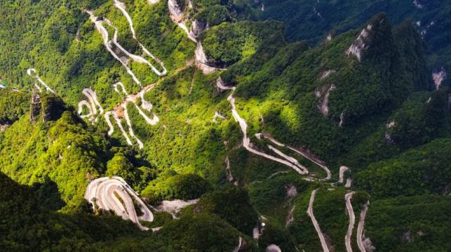 張家界天門山半日獨立包團+玻璃棧道+導遊+司機接送