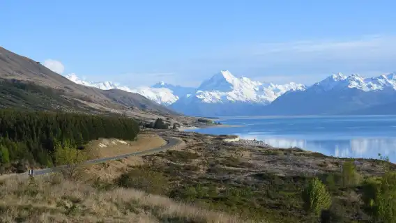 New Zealand Mount Cook + Tasman Glacier Lookout Tour [16-Person Mercedes Small Group]