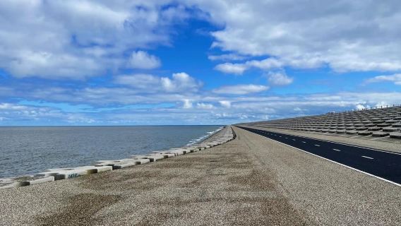 荷蘭阿姆斯特丹阿魯戴夫克大壩+羊角村+樂高小鎮包車一日遊