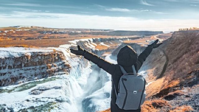 Lawatan Sehari Panorama dalam Bahasa Cina di Golden Circle Iceland|Termasuk Air Terjun Tiffany Blue + Tasik Kawah|Pilihan pengangkutan