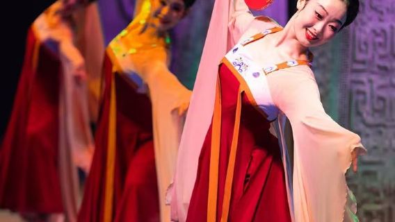 Beijing GONGYAN ORIENTAL ART · Immersive Ancient Chinese Imperial Banquet Private Room (Exclusive Private Room + Immersive Recreation of Imperial Luxury + Unlock Emperor-Level Prestige Experience)