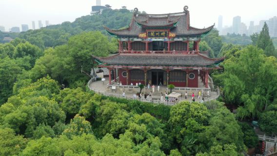 Wuhan Hanyang: Qingchuan Pavilion, Robotaxi Unmanned Driving Experience, Guiyuan Temple