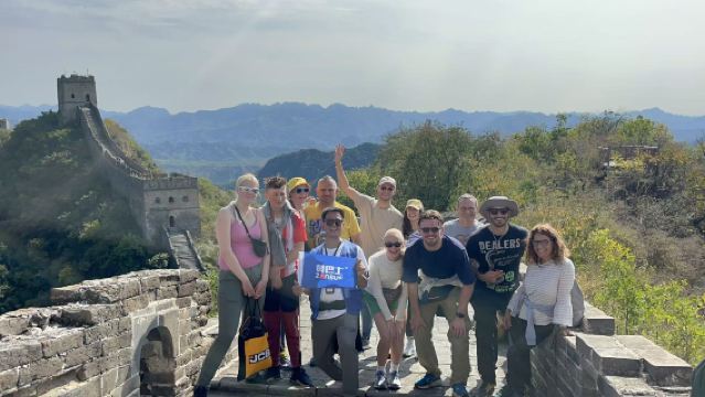 Excursión de un día a la Gran Muralla de Jinshanling [grupo compartido|Grupo de viaje compartido|Lugar turístico 5.5 horas de diversión