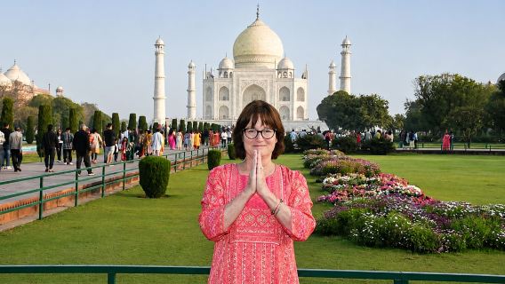 De Delhi: Passeio Privativo de um Dia ao Taj Mahal ao Nascer do Sol, Forte de Agra e Baby Taj em carro