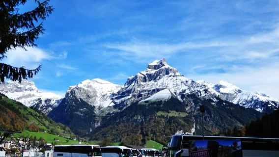 Switzerland Zurich + Bern + sewaan peribadi + lawatan sehari tersuai keluarga (tidak termasuk tiket)