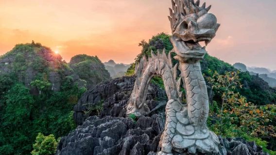 VIP :Lotus Ella / World Heritage Site Trang An + Hoa Lu + Mua Cave + Quang Phu Cau Incense Village