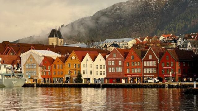 挪威特羅姆瑟-松恩峽灣+弗洛姆小鎮可多日*包車【精選老司機】