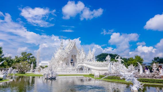 Von Chiang Mai: Chiang Rai Highlights Weißer Blauer Tempel und Schwarzes Haus