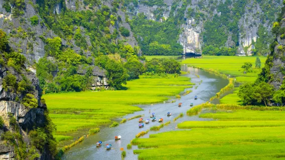 Tour di un giorno a Hoa Lu, Tam Coc e Hang Mua da Hanoi