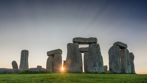 英國溫莎城堡+羅馬浴場+巨石陣一日遊 中文/日語導遊可選