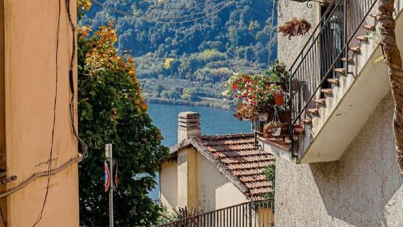 Rome : visite des Castelli Romani en bus à arrêts multiples