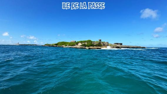 Mauritius: 5 Islands of the East Speedboat Tour with BBQ