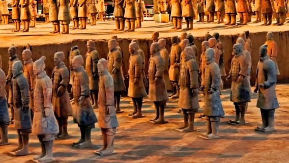 Xi'an Terracotta Warriors + Huaqing Palace One-Day Tour (Chinese/English) [Hongda Military Formation + Royal Garden]