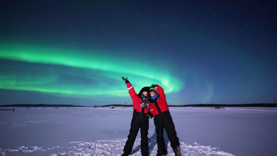 Northern Lights Photography Tour in Rovaniemi, Finland (Includes Campfire BBQ + Professional Photos) English-Speaking Guide