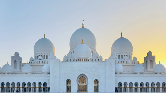 杜拜阿布扎比總統府+謝赫扎伊德清真寺+民俗村阿拉伯文化之旅