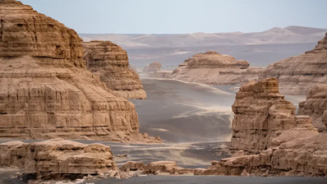 Lawatan sehari ke Taman Geologi Kebangsaan Yadan, Gerbang Yumen, Gerbang Yangguan Dunhuang dengan pemandangan matahari terbenam, sewaan peribadi atau kongsi kenderaan