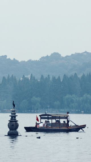 1-day tour to Lingyin Temple + West Lake pleasure boat + Song dynasty tea ceremony experience in Hangzhou
