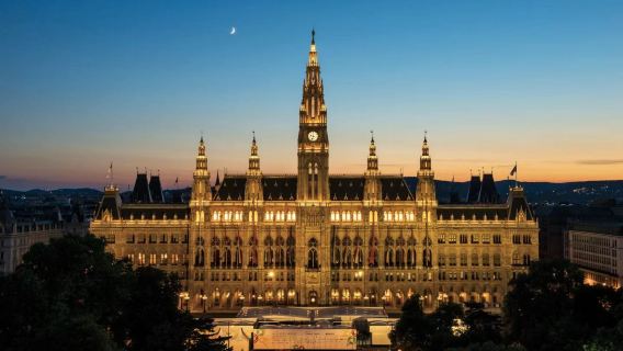Austria | Vienna - Istana Schönbrunn - Rumah Hundertwasser - Bangunan Parlimen - Perjalanan Eksklusif (Tiket Tidak Termasuk)