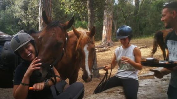Ride in Rome with meal and wine included