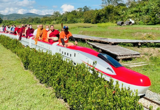 Phoenix Adventure Park in Chiang Mai, Thailand | Phoenix Jungle Train Park Transfers