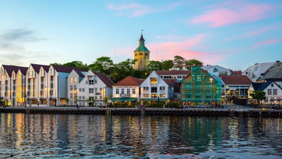 Excursión de un día a Noruega + Ciudad Vieja de Stavanger + Púlpito + Fiordo Lyse con servicio de coche privado con conductor en chino e inglés