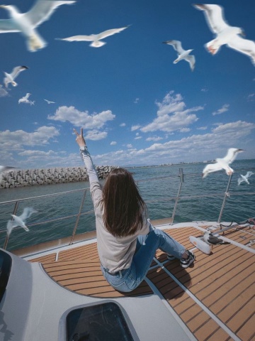 河北秦皇島豪華海釣艇包船出海海釣釣魚3小時/載客11人船【免費提供礦泉水+救生衣+魚竿魚餌+有KTV有衛生間】