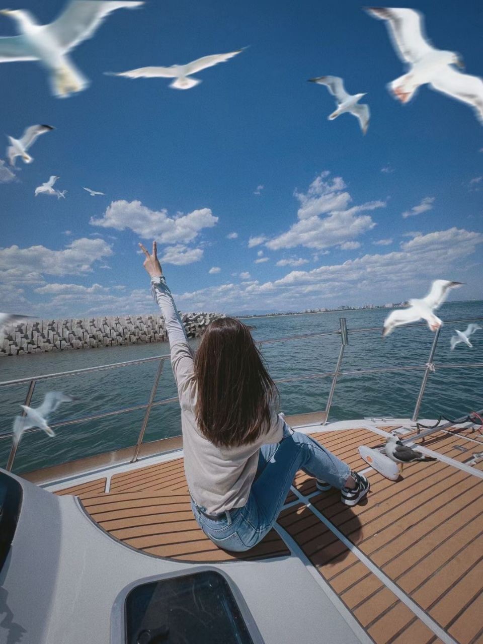 河北秦皇島豪華海釣艇包船出海海釣釣魚3小時/荷載11人船【免費提供礦泉水+救生衣+魚竿魚餌+有KTV有衛生間】