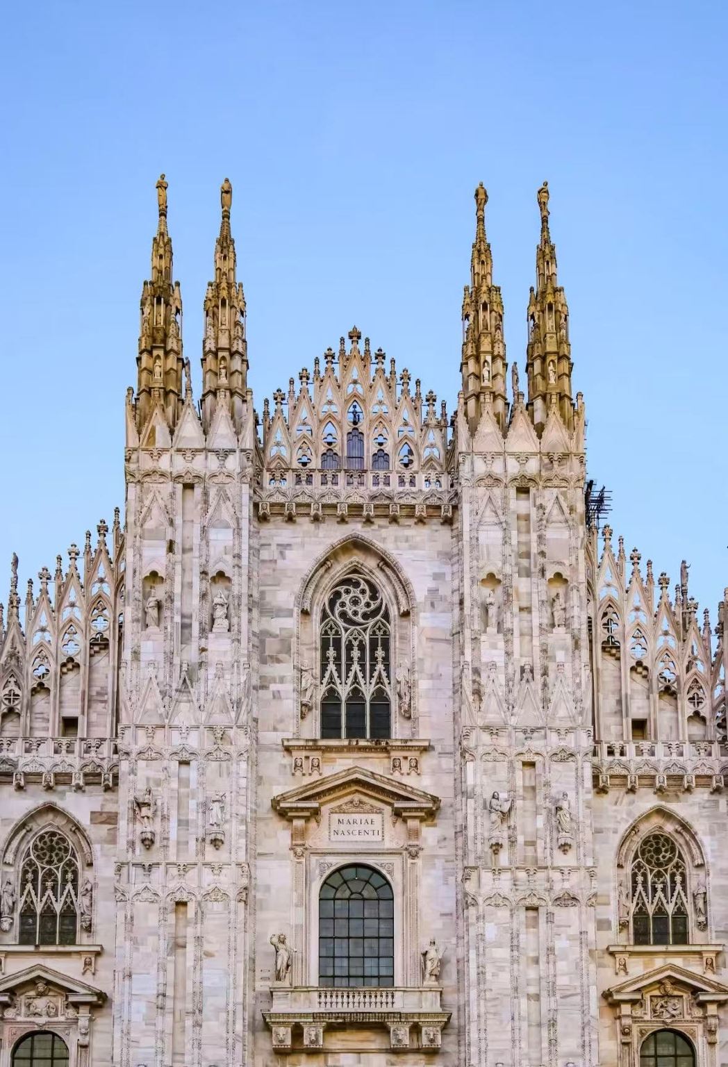 米蘭包車一日遊【米蘭大教堂+斯福爾扎城堡+斯卡拉歌劇院】