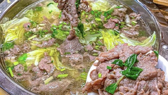 Chengdu round-trip premium private 1-day tour: Leshan Giant Buddha - Huanglongxi Town | Includes beef hotpot meal