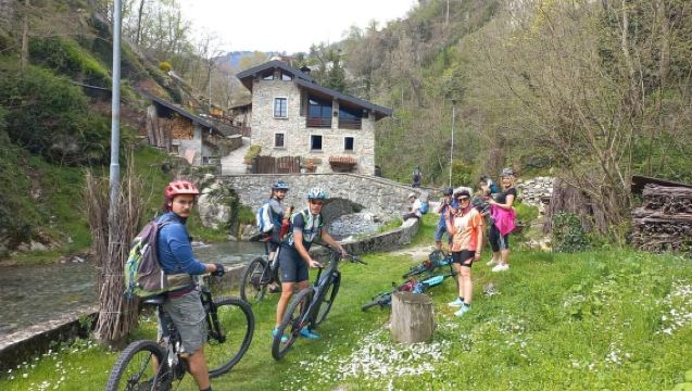 Lago de Como: Aventura en bicicleta eléctrica con aperitivo