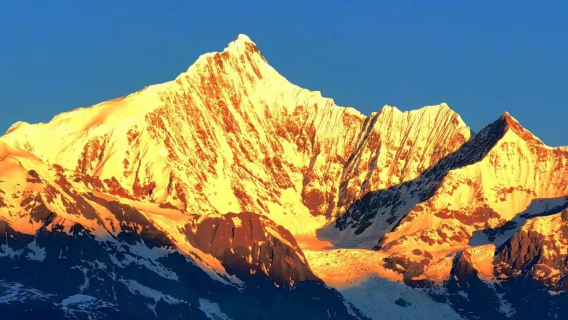 【梅里雪山丨日照金山】霧濃頂+納帕海一日遊（獨克宗古城出發）