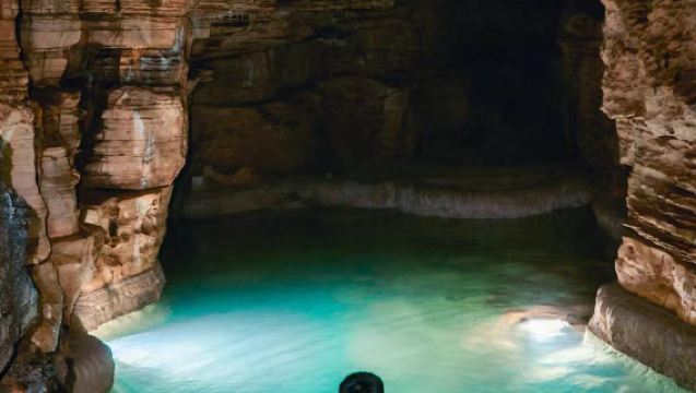 貴州涼風洞3-4小時探洞體驗+贈送攀岩+速降【全套專業裝備+資深探洞領隊陪同】