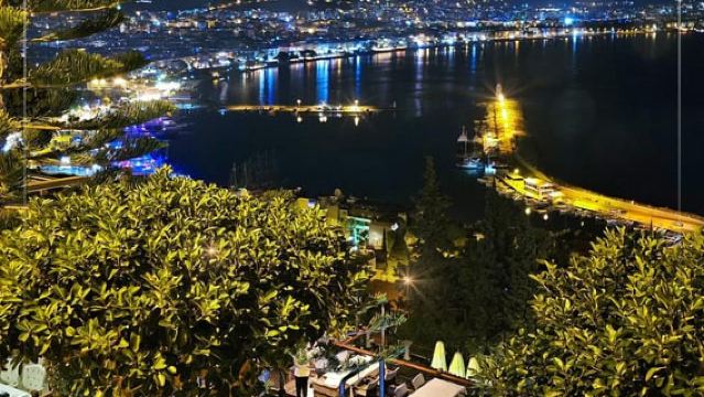 Distretto di Alanya: Prenotazione tavolo con vista e trasferimento in hotel