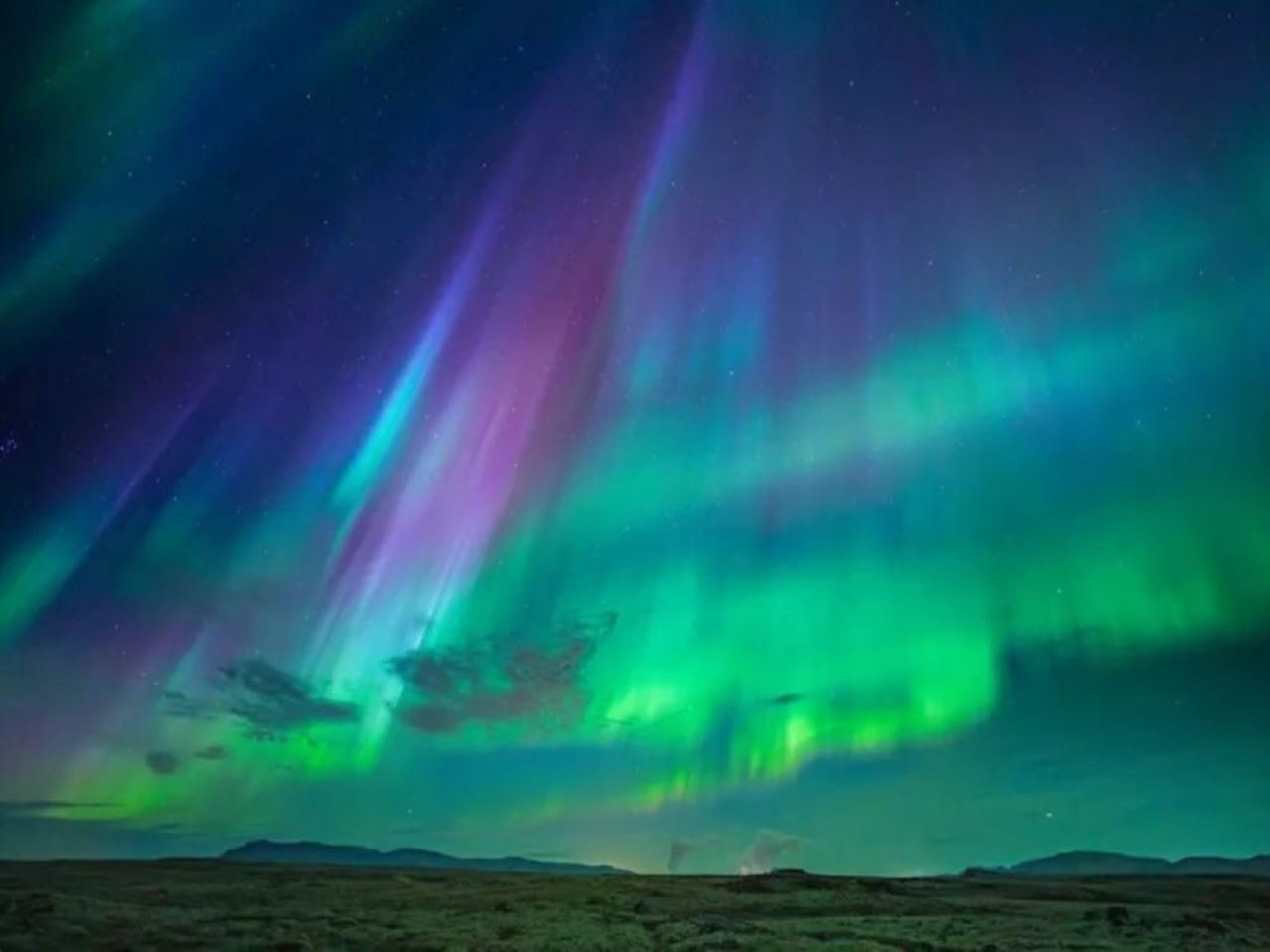 Northern Lights Night Tour in Reykjavik, Iceland (Optional Minibus/Cruise/Chinese-speaking Guide + Aurora Photography)