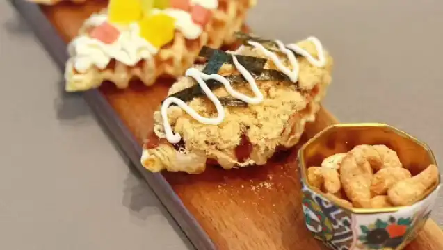 Couchsurfing - Jianghan Customs Museum + Art Afternoon Tea: Slow Living Experience on Jianghan Road Pedestrian Street