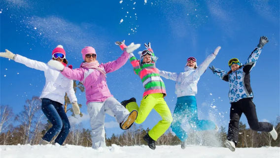 Japan Hokkaido Sapporo Kokusai Ski Resort 1-day tour with beginner and advanced slopes, optional instructor package
