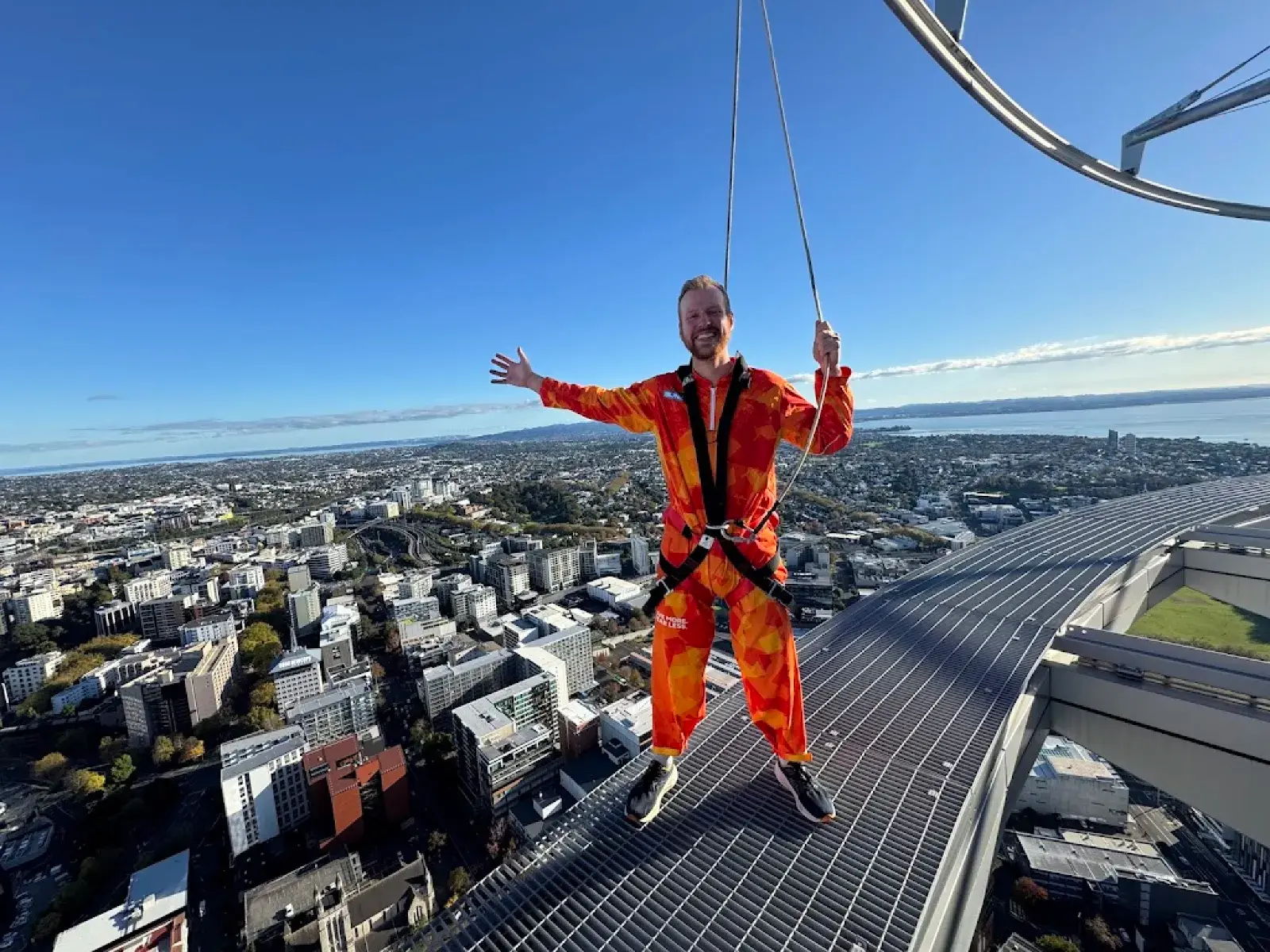 Оклендский небесный мост и прыжки с высоты