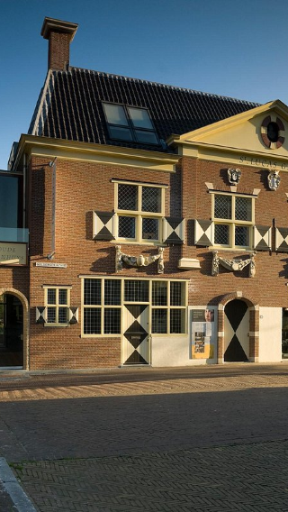 Mauritshuis Museum + Vermeer Centrum Delft + Sea Life Scheveningen 1-day tour