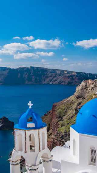 Santorini Half-Day Tour to Oia/Fira Blue Dome/18-Person Group/Hotel Pickup