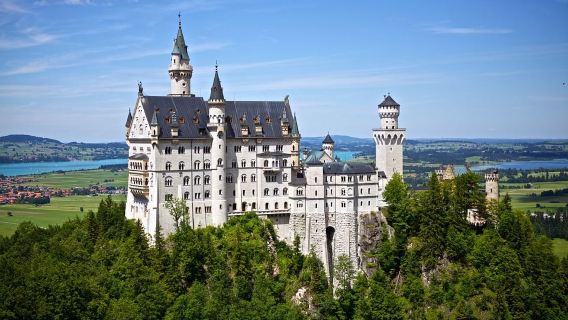 Lawatan Sehari ke Istana Neuschwanstein di Jerman [Pergi-Balik dari Munich/Pemandu Pelancong Berbahasa Cina/Tempahan untuk 1 Orang]