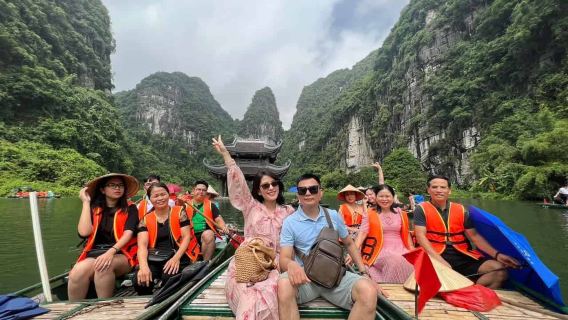Luxury Ninh Binh Day Tour: Hoa Lu Ancient Capital, Trang An Boat Ride & Buffet Lunch