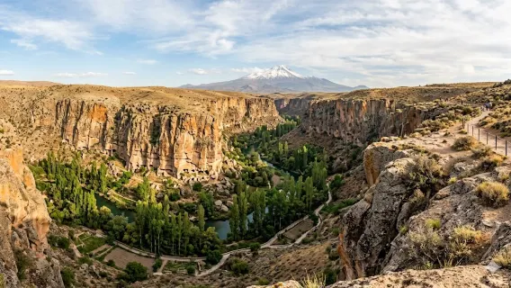 Tour Verde (Sur) de Capadocia de Día Completo con Guía Turístico, Almuerzo y Entradas
