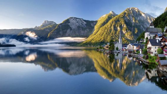 Half-day self-guided tour to Hallstatt with round-trip transportation from Salzburg