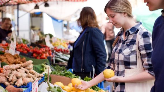 Marsala: Market Tour & Meal at a Local's Home