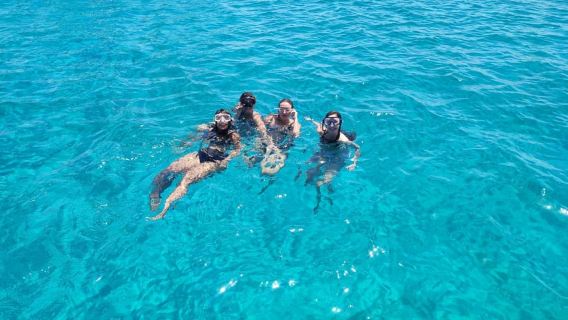 Mykonos: Sunset Cruise with a Buffet of Greek Delicacies