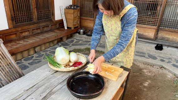 Kimchi Cooking Class in Traditional Hanok House & Donate