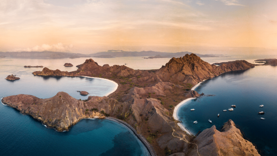 Komodo National Park Full-Day Speedboat Tour from Labuan Bajo