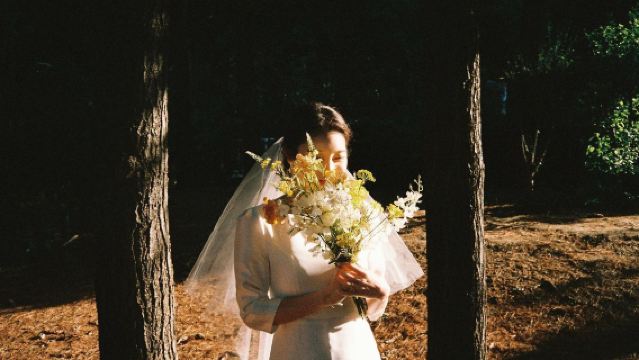 フランスのアバTripメモリー【結婚写真・スナップ・ストリートスナップ・同行撮影・ドローン撮影・ビデオ撮影/多言語翻訳/ネガフィルム全データ付き/ポージング指導】